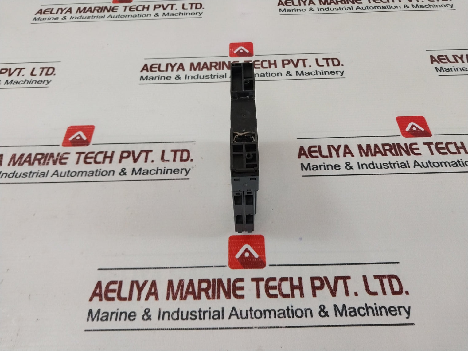 Siemens 3Rp2525-1Aw30 Time Relay 50/60Hz 12-240V Ac/Dc