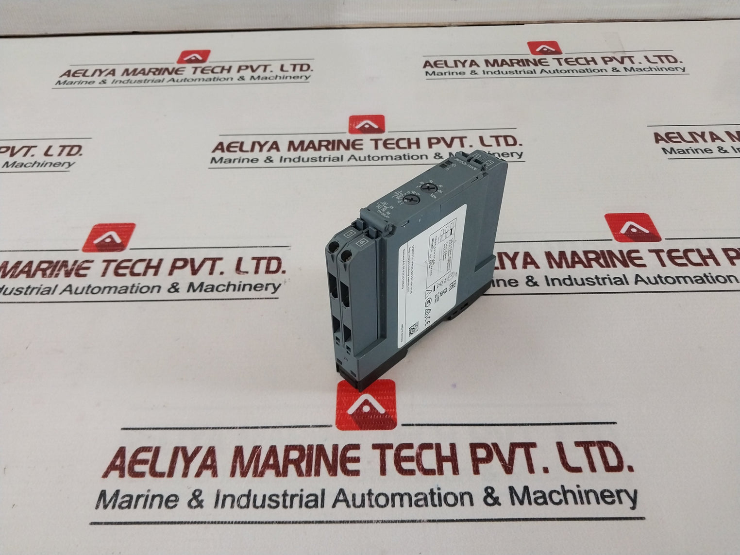 Siemens 3Rp2525-1Aw30 Time Relay 50/60Hz 12-240V Ac/Dc