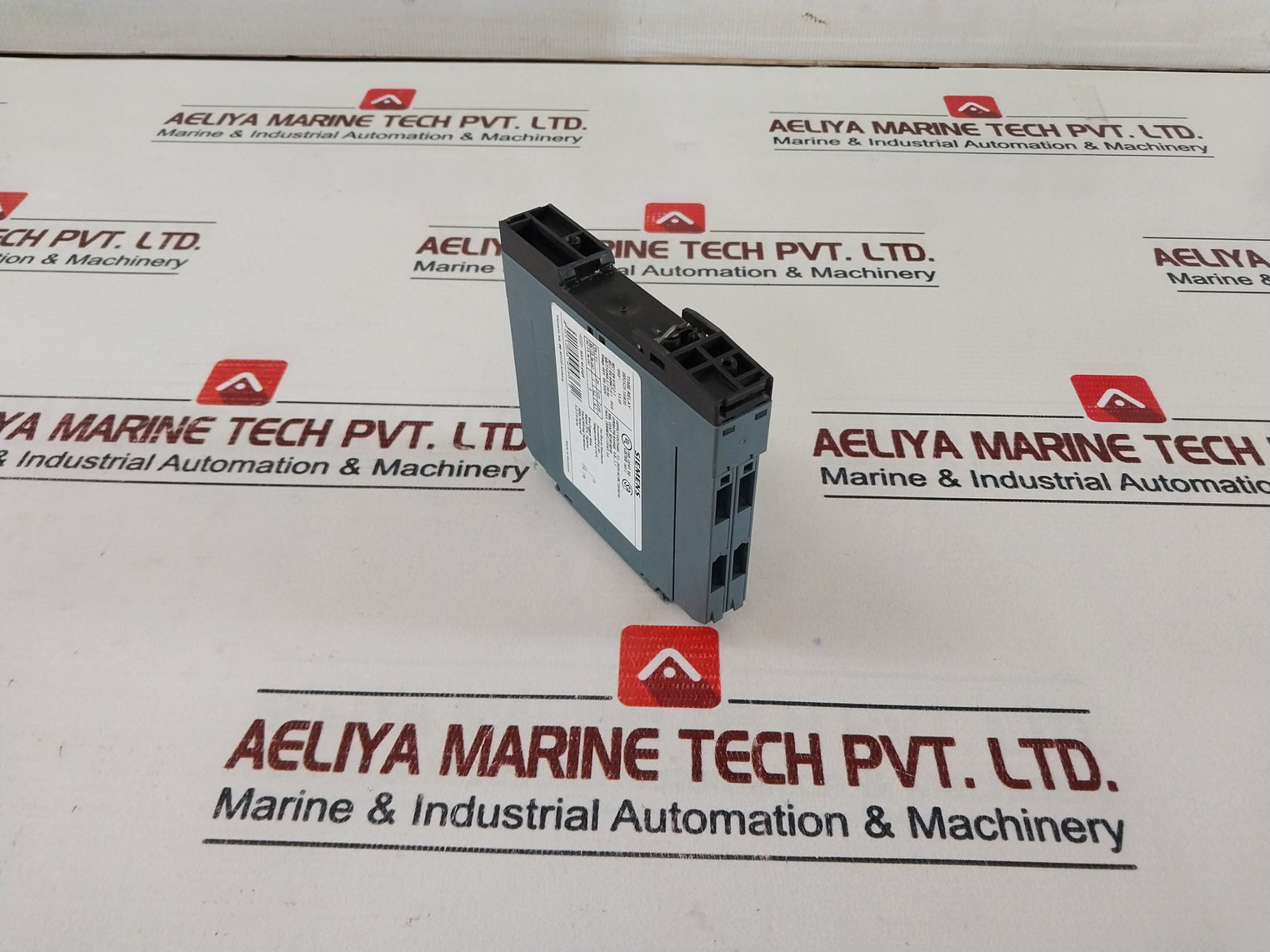 Siemens 3Rp2525-1Aw30 Time Relay 50/60Hz 12-240V Ac/Dc