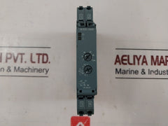 Siemens 3Rp2525-1Aw30 Time Relay 50/60Hz 12-240V Ac/Dc