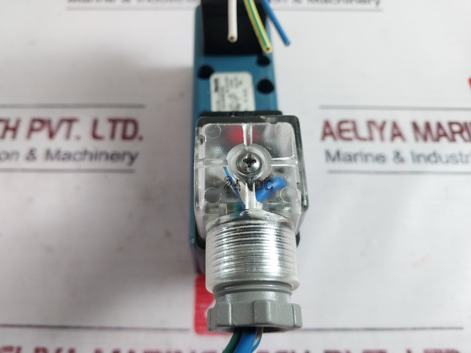 Rexroth R432006385 Ceram Solenoid Valve Aventics 24Vdc