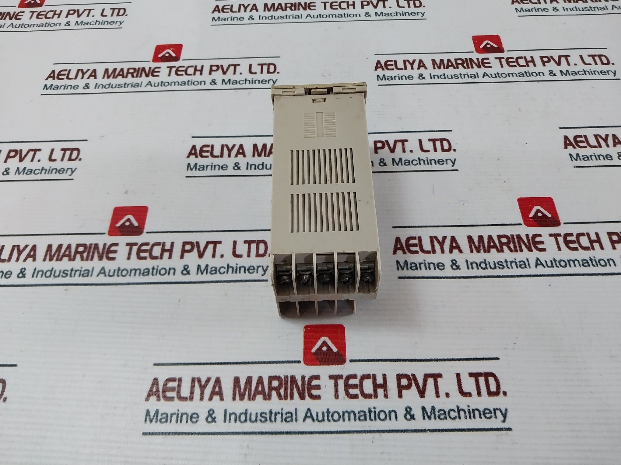 Omron E5Cs-r1Kjx Temperature Controller