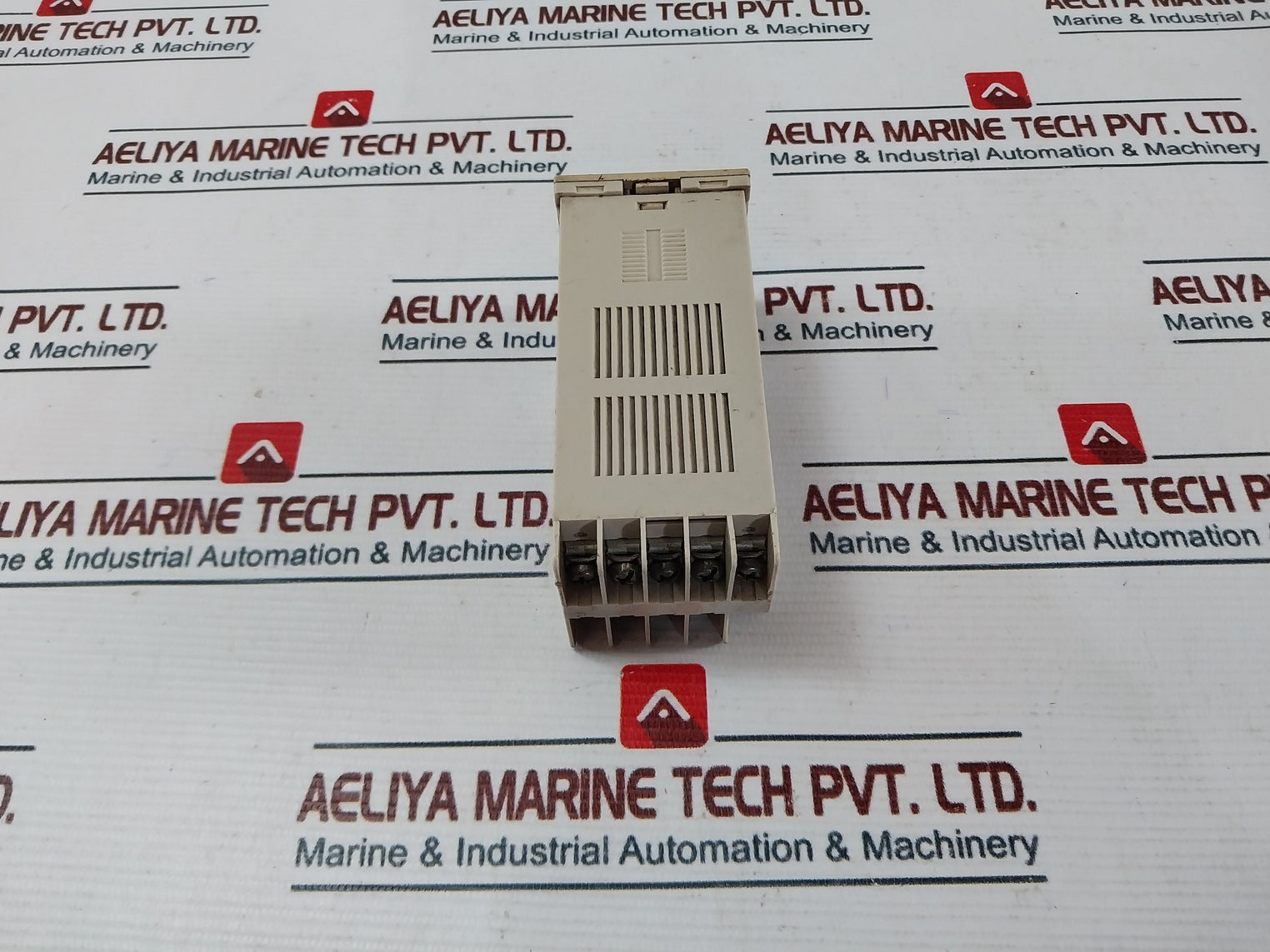 Omron E5Cs-r1Kjx Temperature Controller