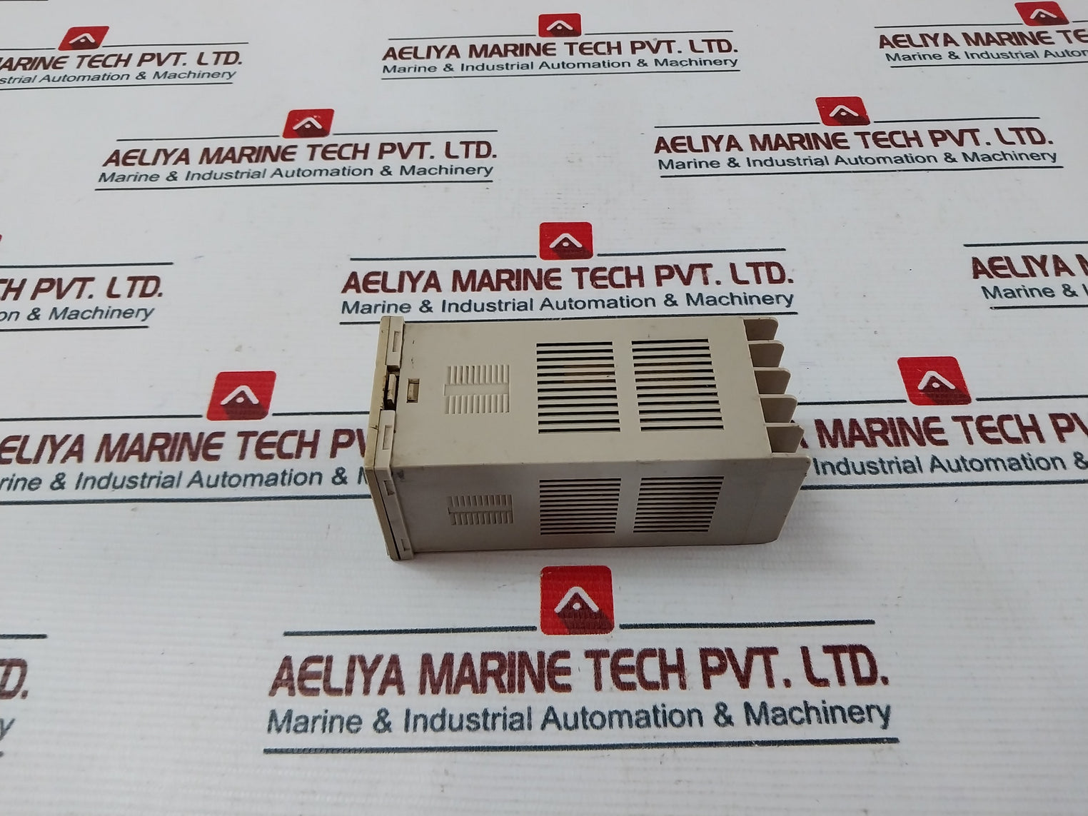 Omron E5Cs-r1Kjx Temperature Controller