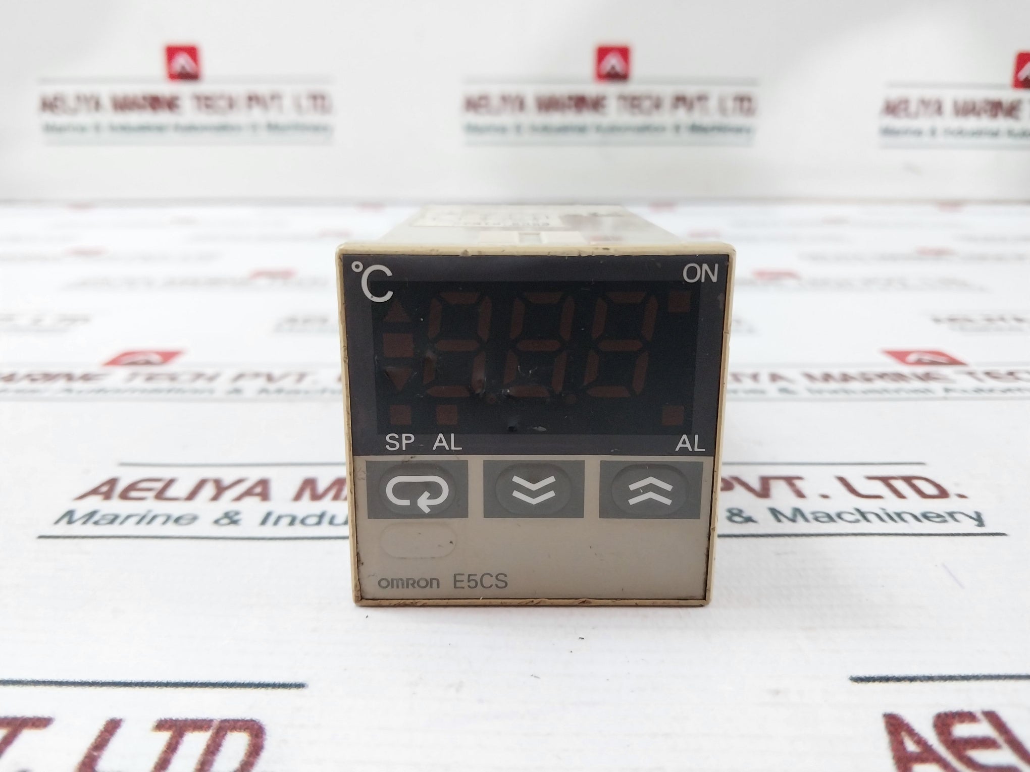 Omron E5Cs-r1Kjx Temperature Controller