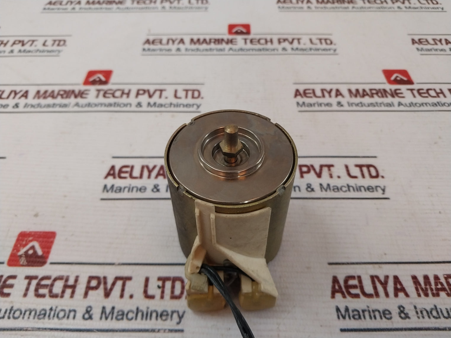 Merlin Gerin 685 658 Mx-a Shunt Trip Unit Xf-e Closing Release Circuit Breaker