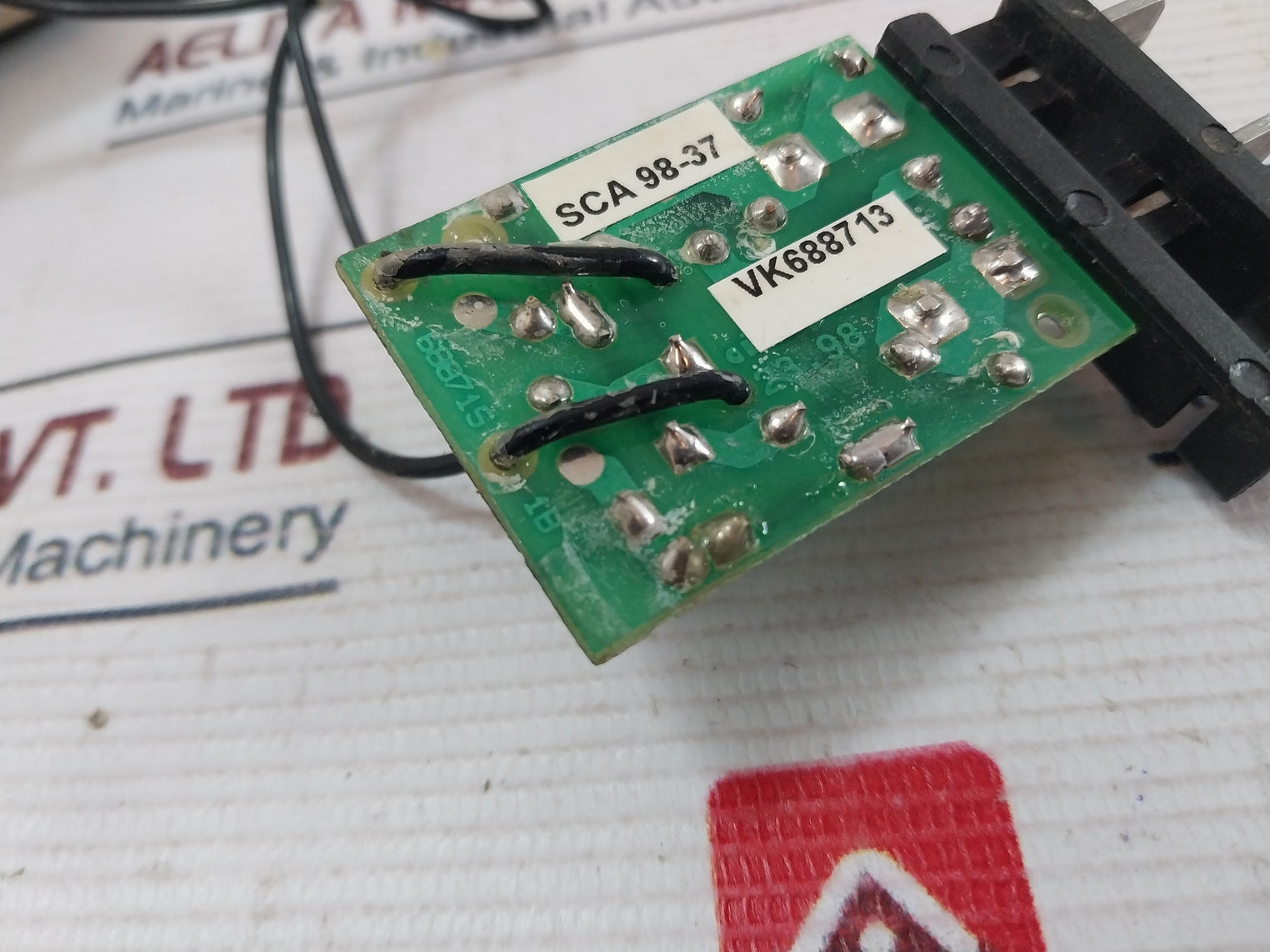 Merlin Gerin 685 658 Xf-e Closing Release Circuit Breaker E103955