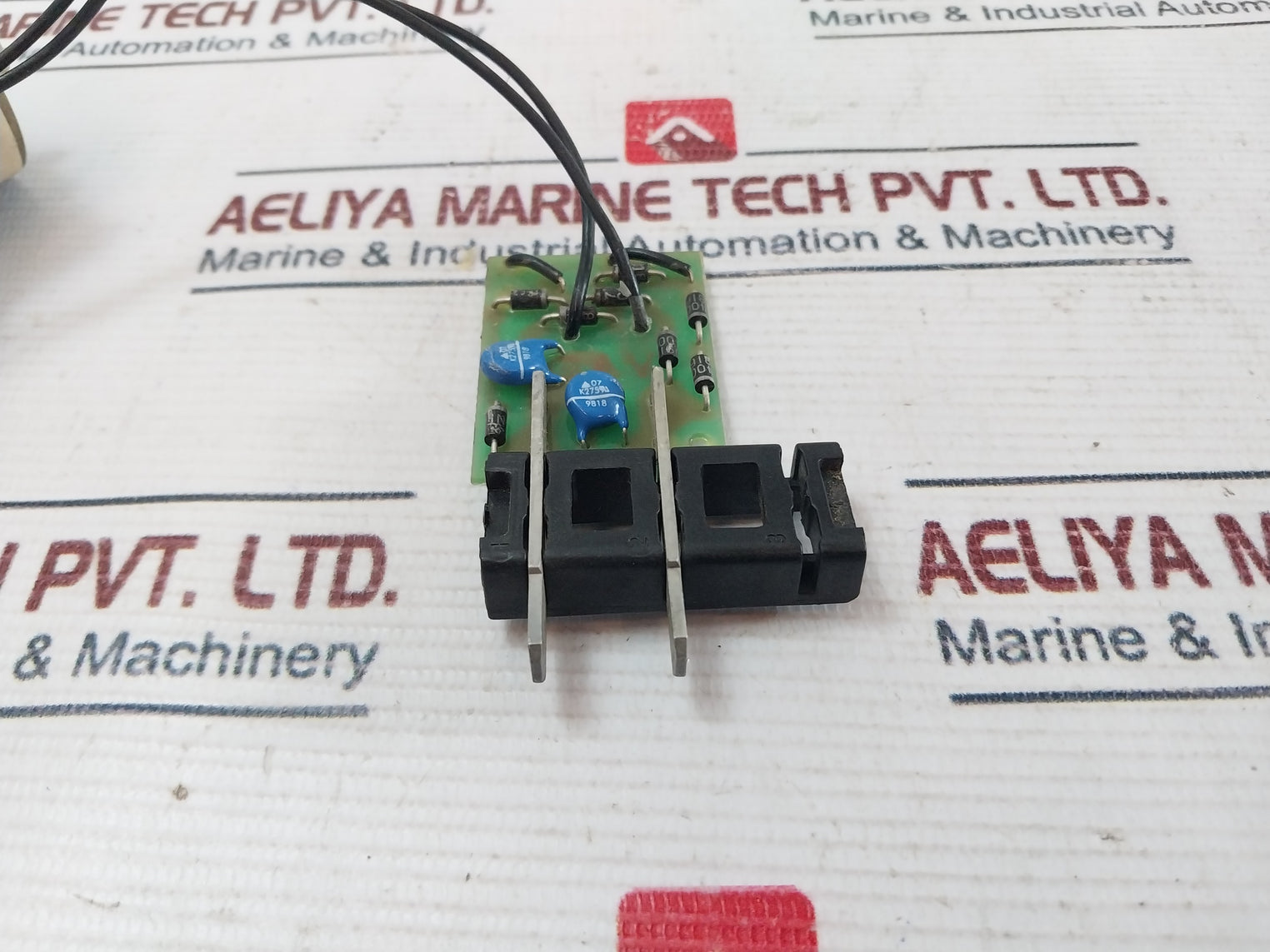 Merlin Gerin 685 658 Xf-e Closing Release Circuit Breaker E103955