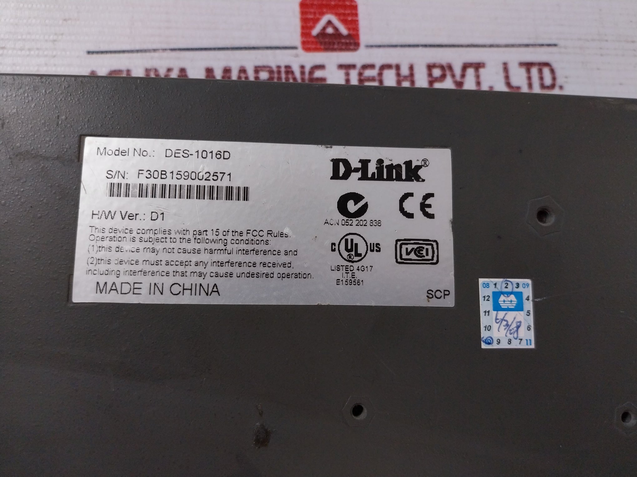 D-link Des-1016d Ethernet Switch 100-240vac 50-60hz