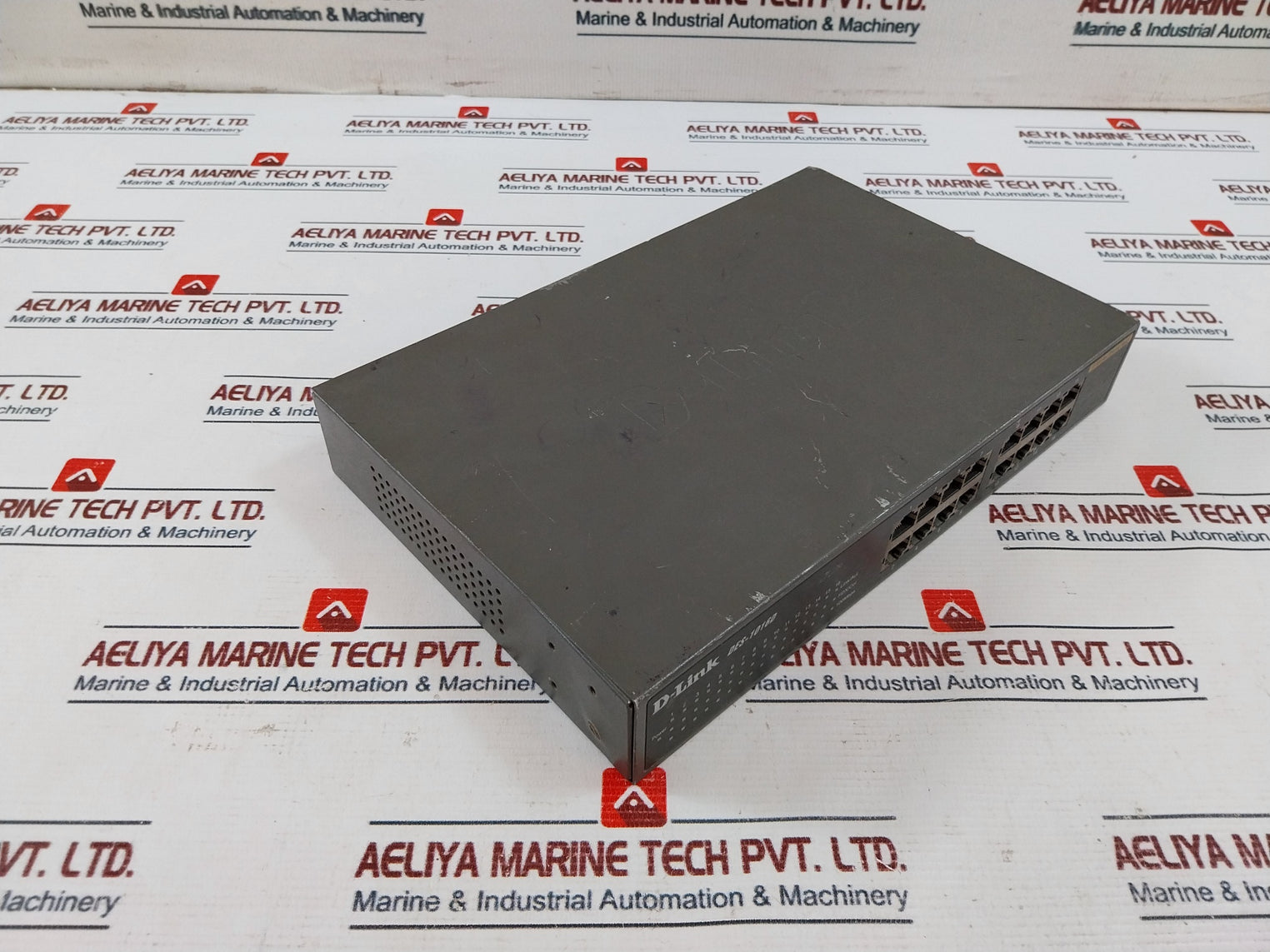 D-link Des-1016d 10/100 Fast Ethernet Switch 100-240vac 0.3a Ies1016de....d4g