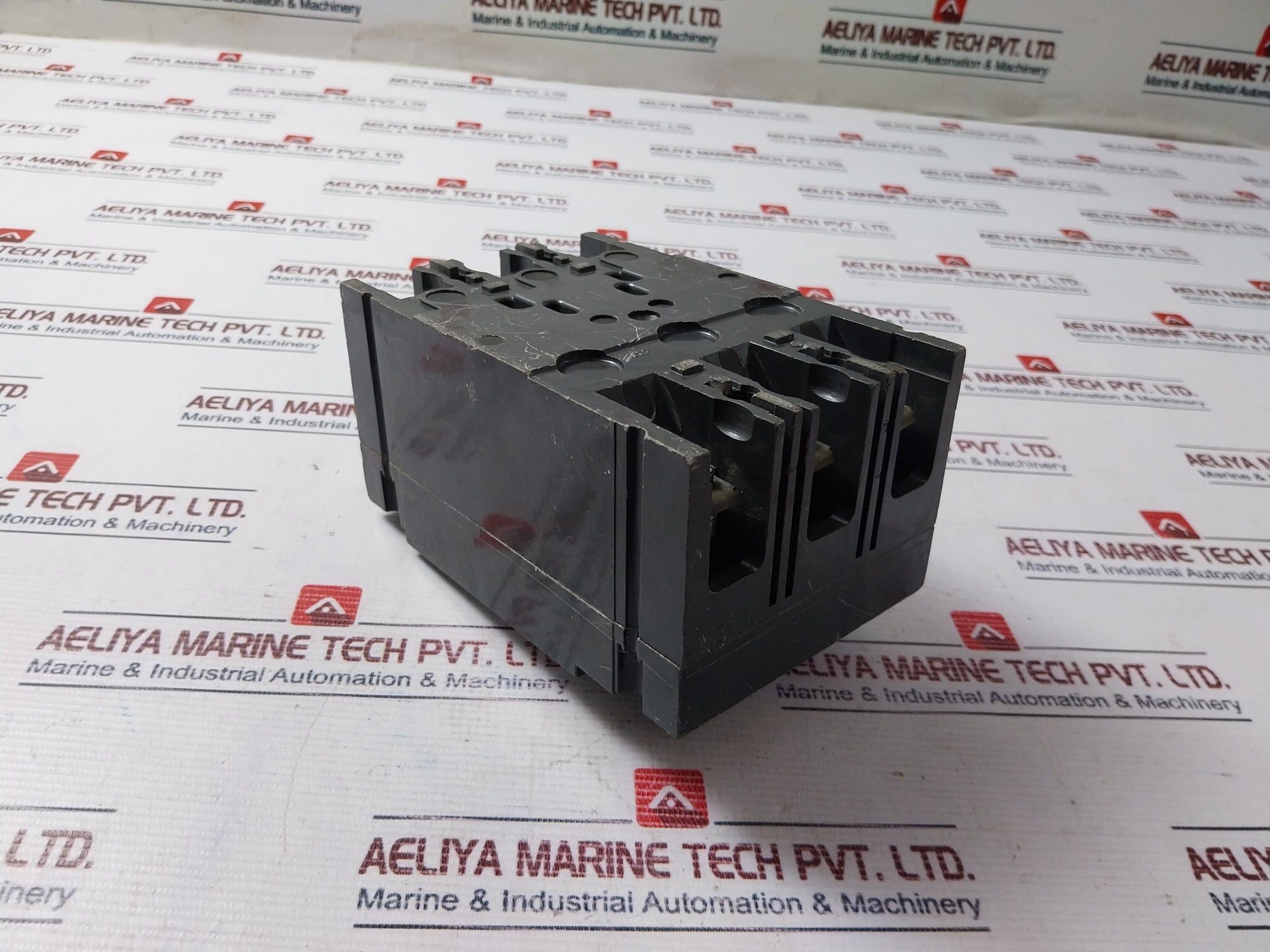 General Electric Tec36015 3 Pole Mag-break Circuit Breaker 600Vac 15Amp 50/60Hz