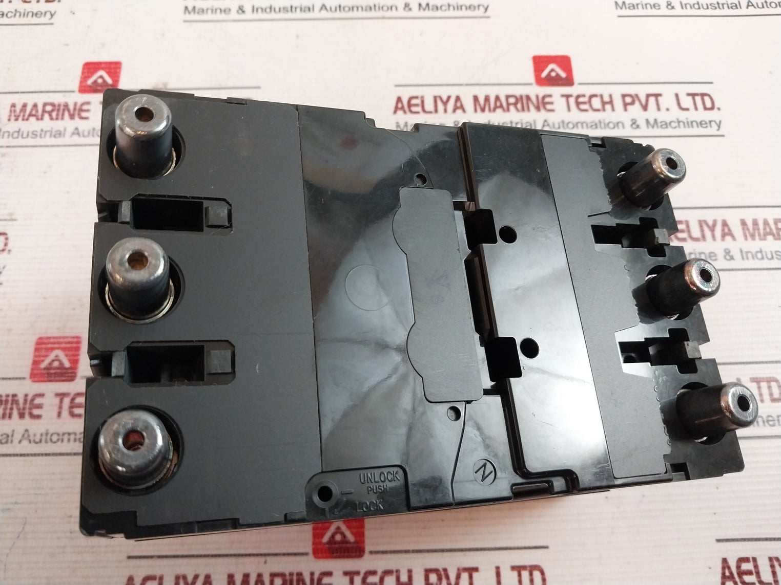 Terasaki Electric Xs225Ns 3-pole Circuit Breaker 125A Ac690V