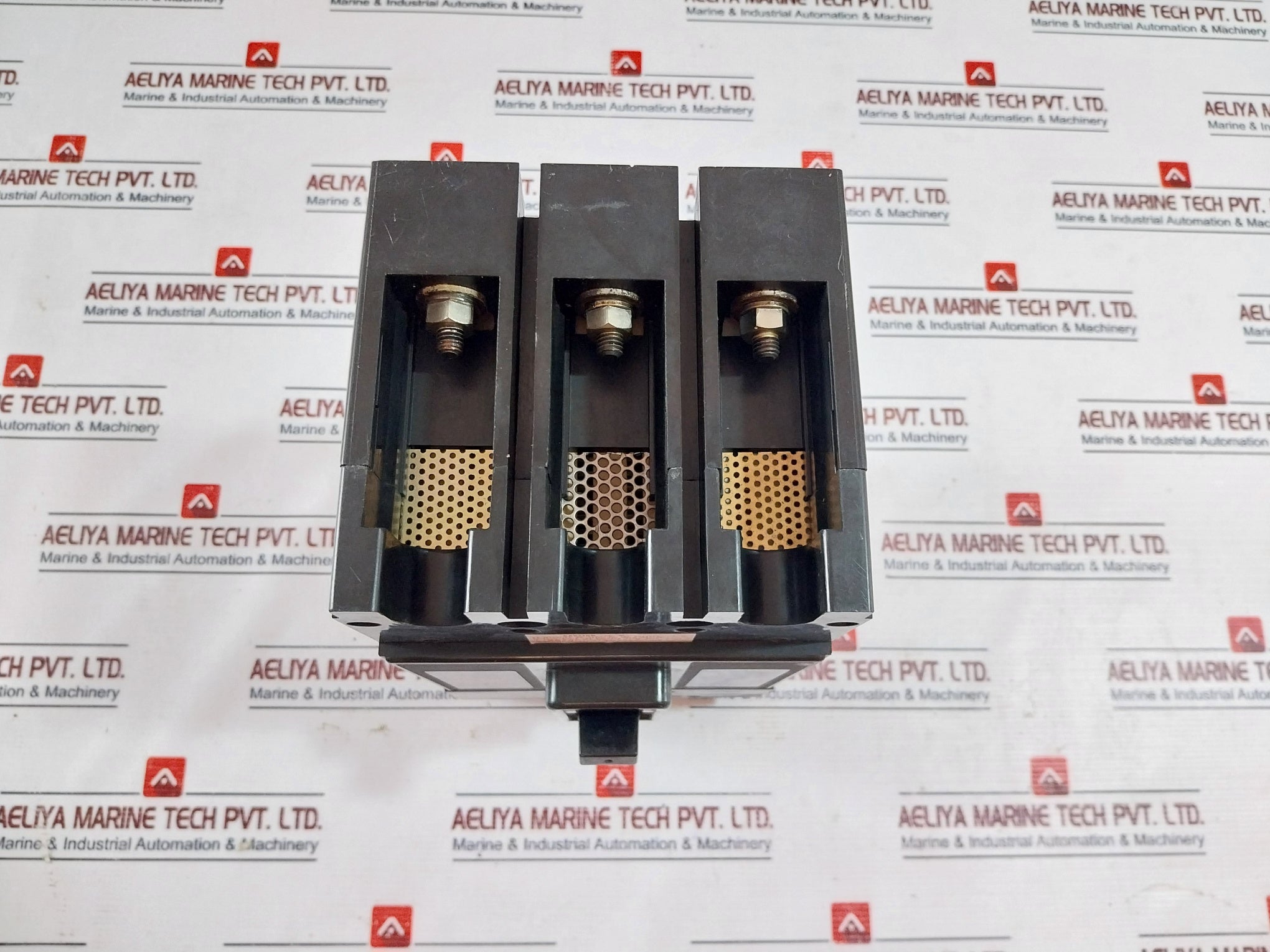 Terasaki Tl-225F Current Limiting Circuit Breaker 175 A 3 Pole Ac690V 50~60Hz