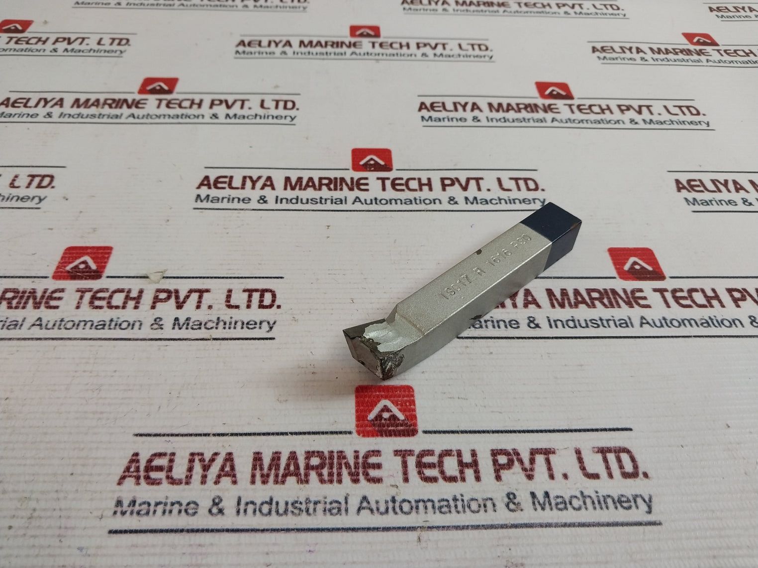 Adv Iso17 R 1616 P30 Carbide Turning Tip Tool