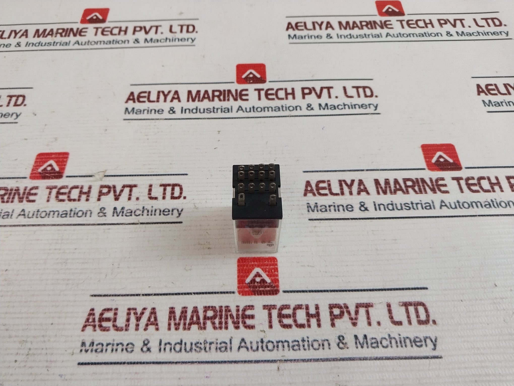Lot of 2X Omron MY4 14-Pin Relay 100/110VAC