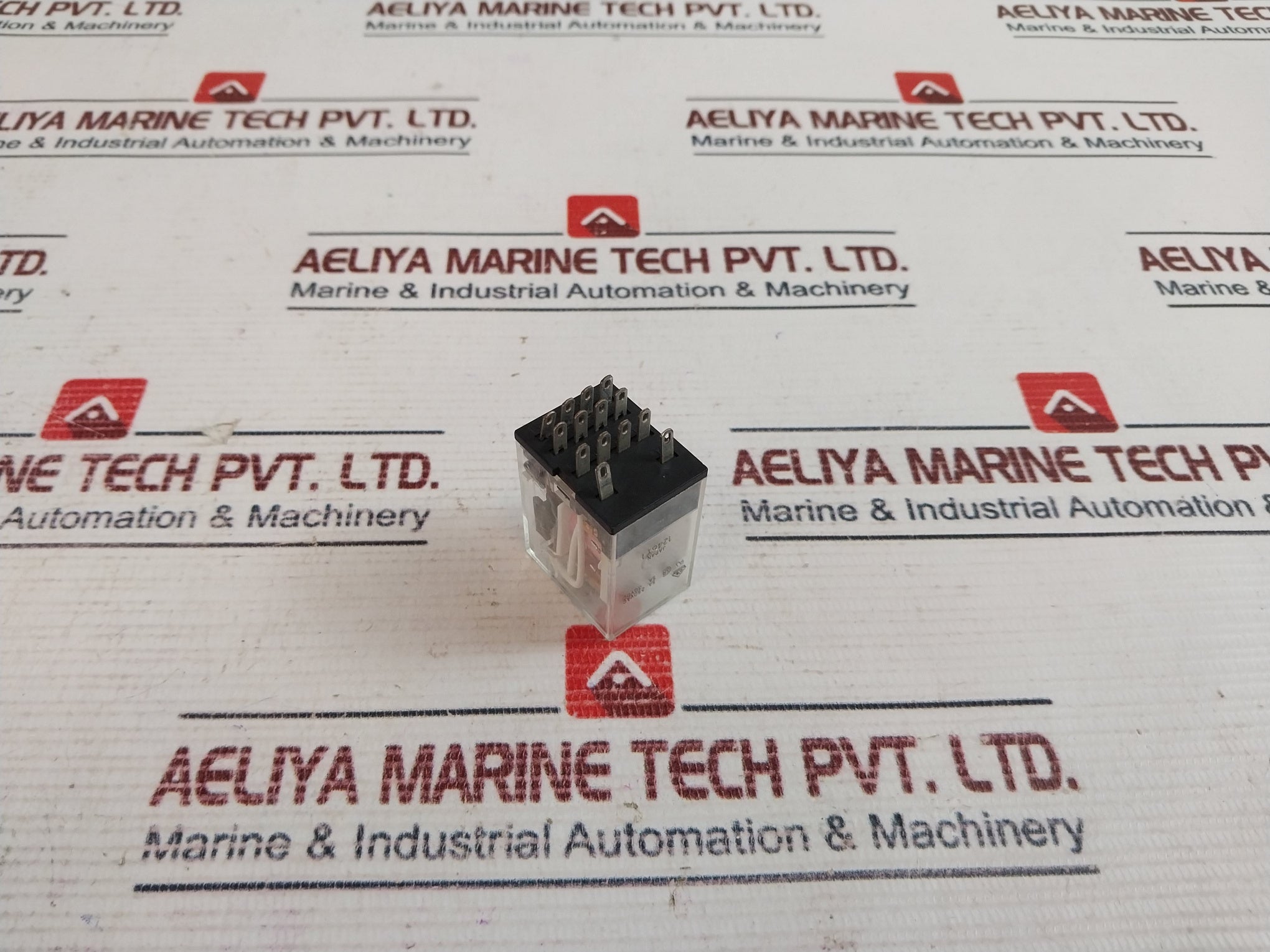 Lot of 2X Omron MY4 14-Pin Relay 100/110VAC