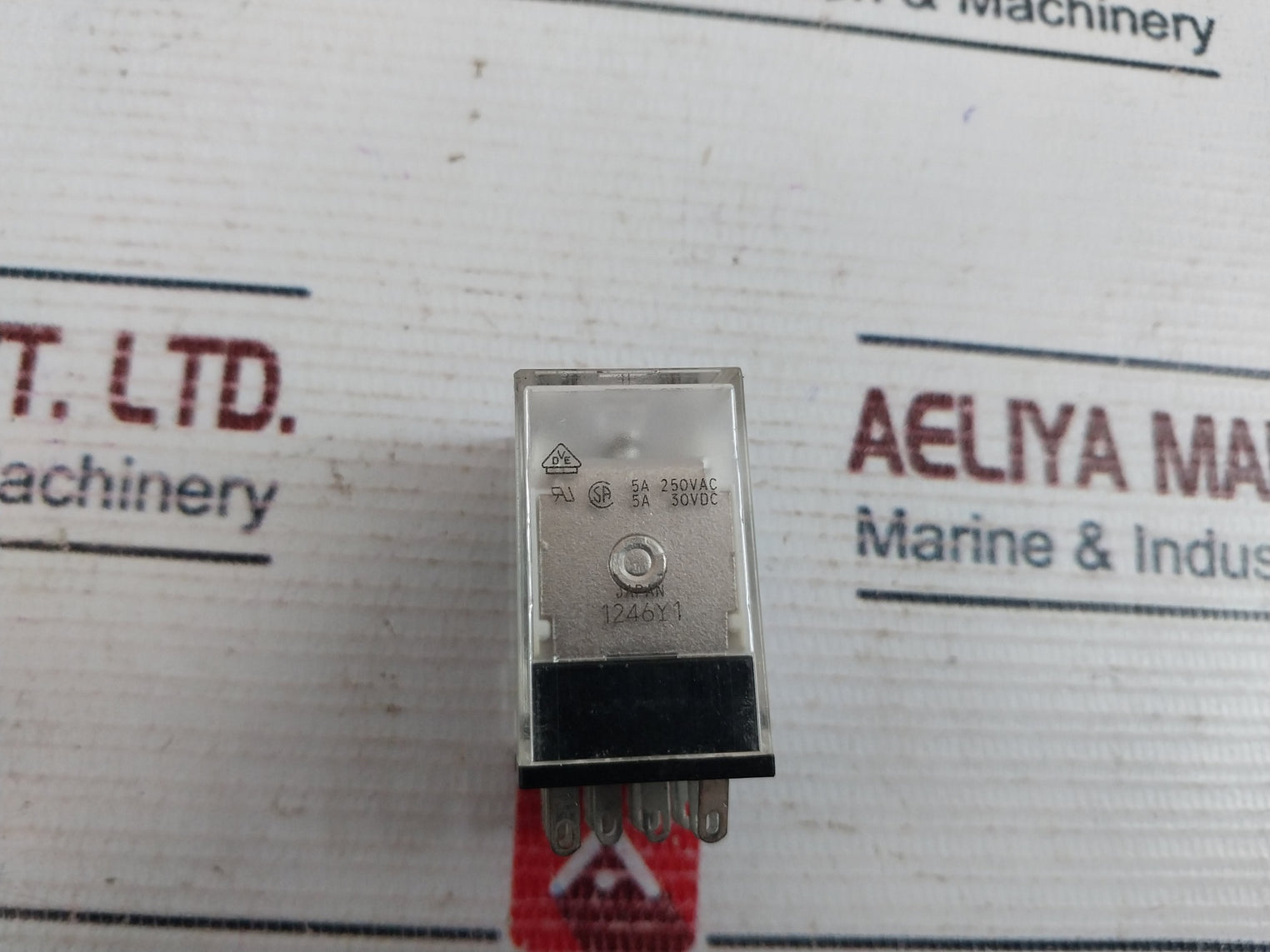 Lot of 2X Omron MY4 14-Pin Relay 100/110VAC