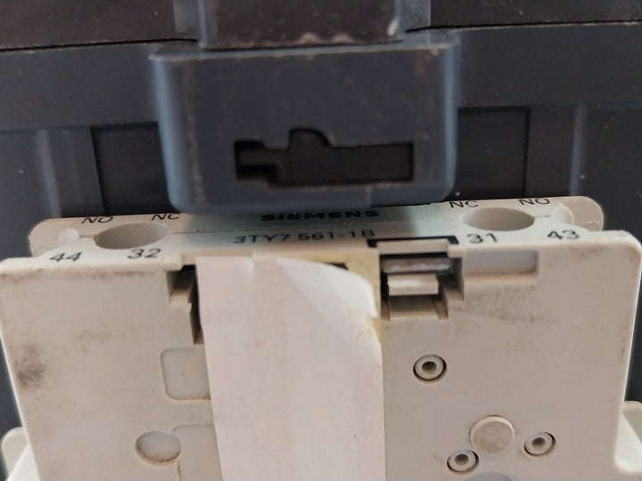 Siemens 3Tf48 Contactor W/ 3Ty7 561-1B Contact Block 600Vac