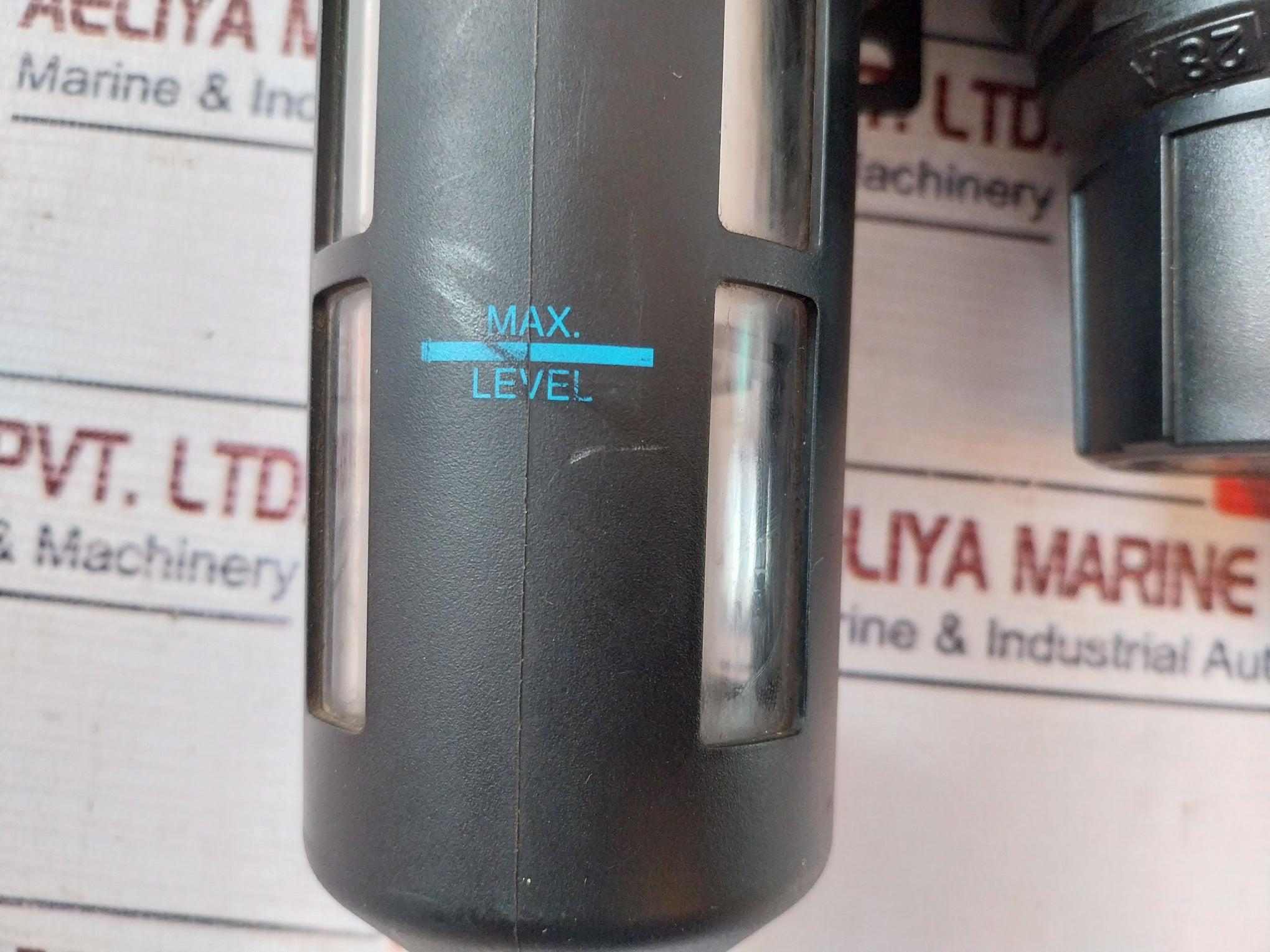 Wilkerson F28-04-SK00 Filter Lubicator Regulator 28A 0-125 Psig (0-8.6 Bar)