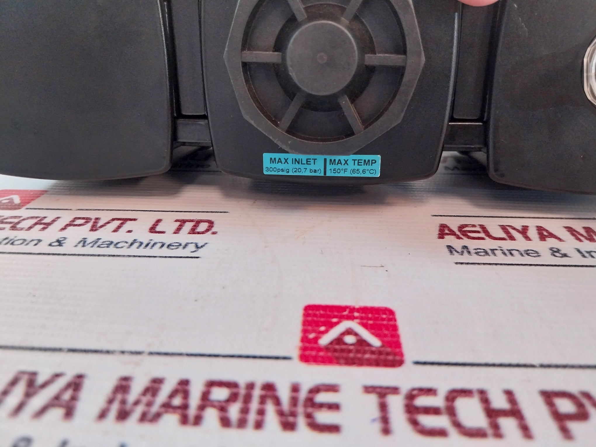 Wilkerson F28-04-SK00 Filter Lubicator Regulator 28A 0-125 Psig (0-8.6 Bar)