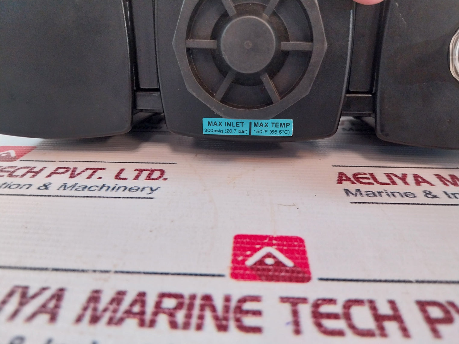 Wilkerson F28-04-SK00 Filter Lubicator Regulator 28A 0-125 Psig (0-8.6 Bar)