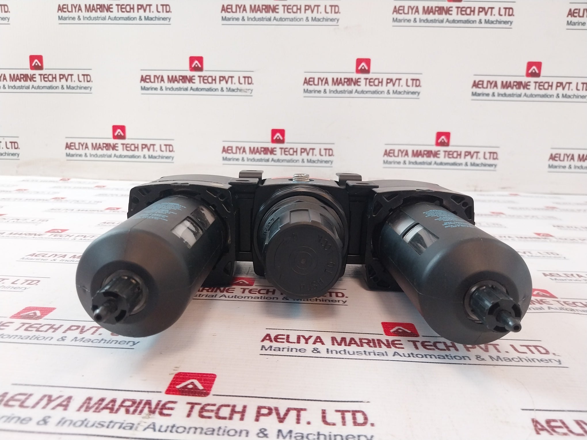 Wilkerson F28-04-SK00 Filter Lubicator Regulator 28A 0-125 Psig (0-8.6 Bar)