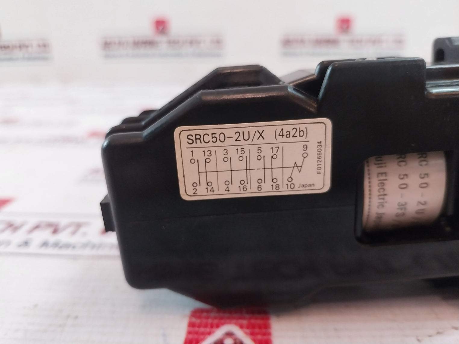 Fuji Electric Src50-2U/X (4A2B) Auxiliary Relay 400-440V 50/60Hz