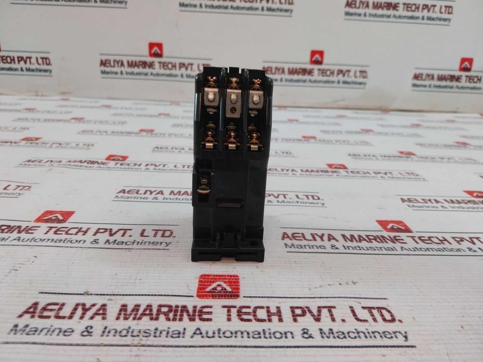Fuji Electric Src50-2U/X (4A2B) Auxiliary Relay 400-440V 50/60Hz