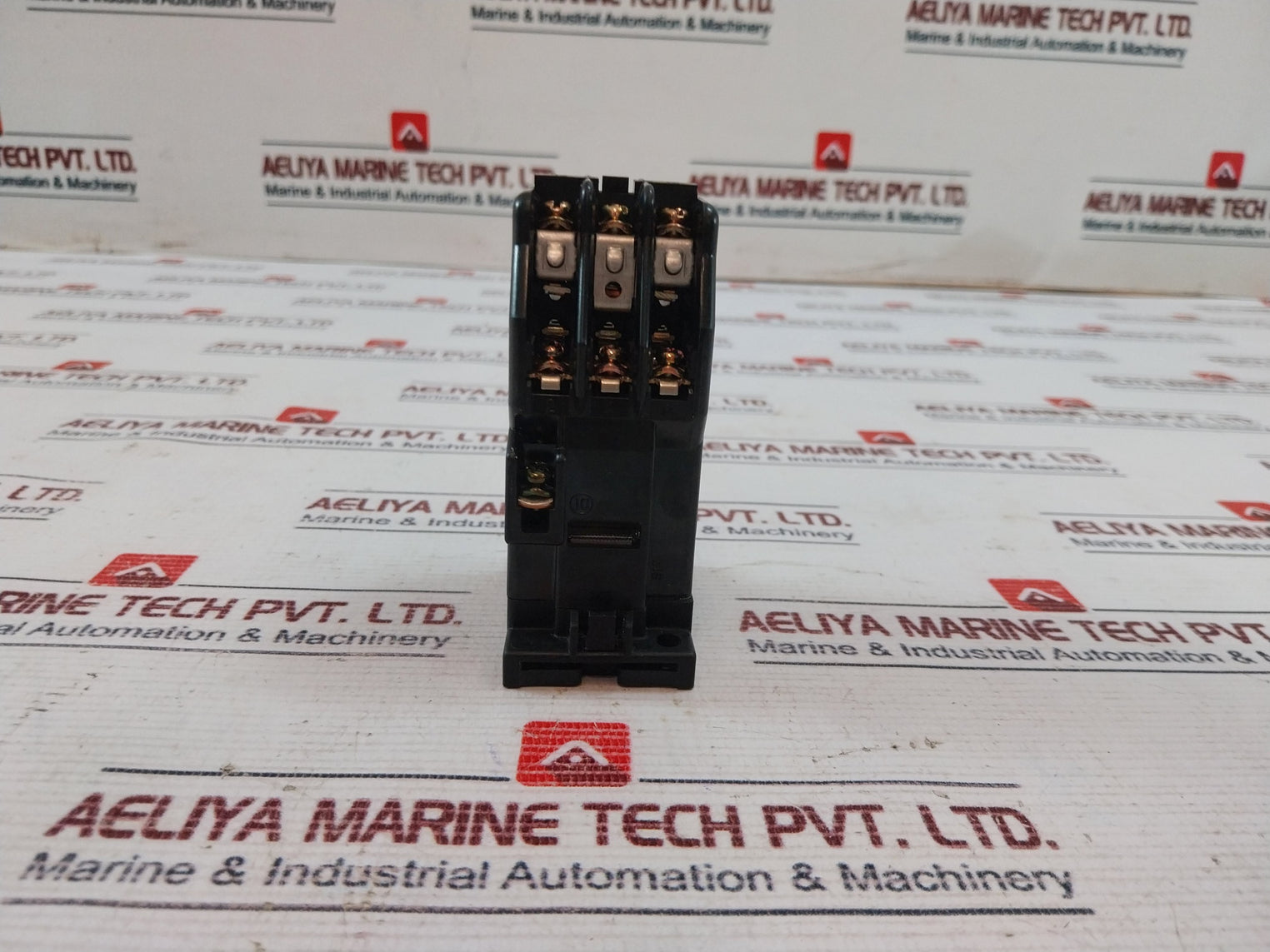 Fuji Electric Src50-2U/X (4A2B) Auxiliary Relay 400-440V 50/60Hz