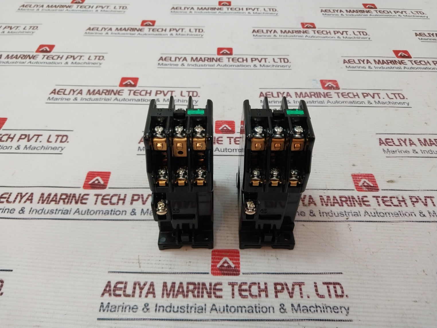 Fuji Electric SRC50-2U/X (4A2B) Auxiliary Relay Coil 100/100-110v 50/60hz