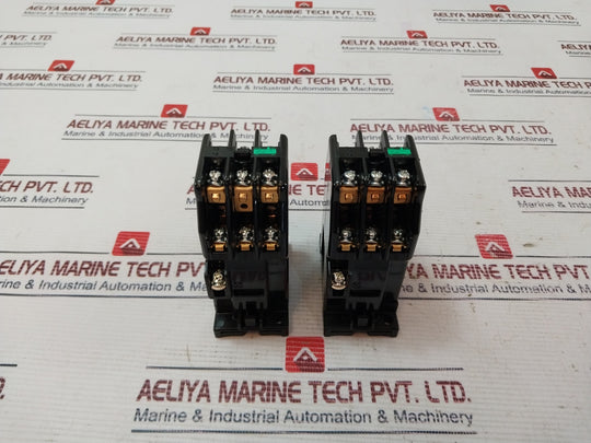 Fuji Electric SRC50-2U/X (4A2B) Auxiliary Relay Coil 100/100-110v 50/60hz