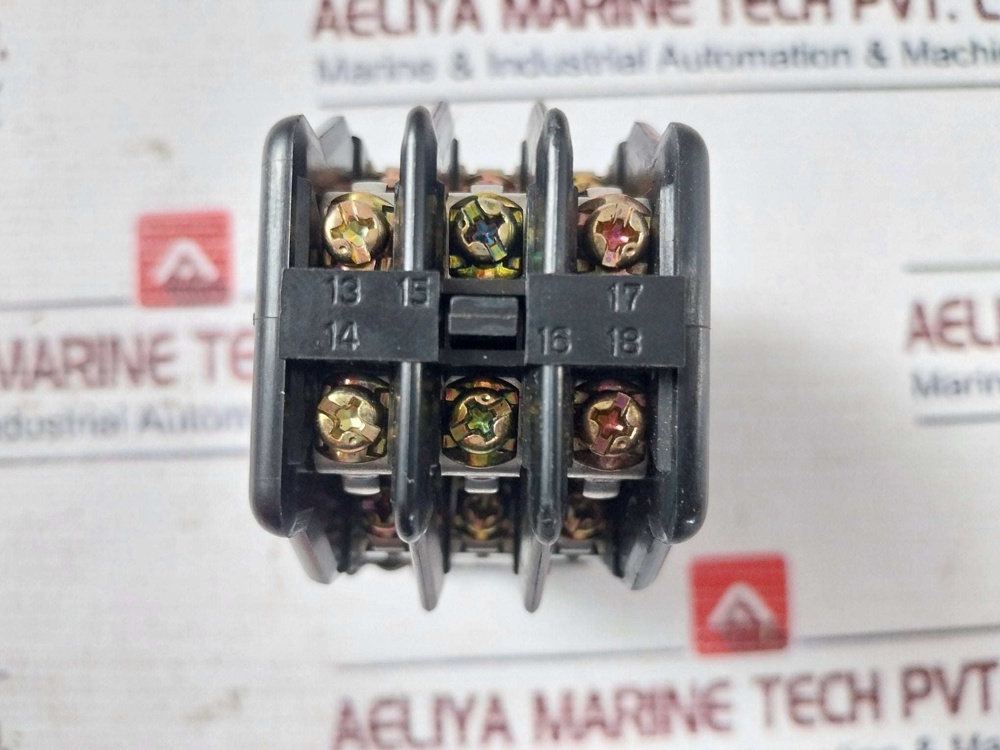 Fuji Electric Src50-2U/X (4A2B)/ Src 50-3Fs/X Auxiliary Relay W/ Coil F01265034