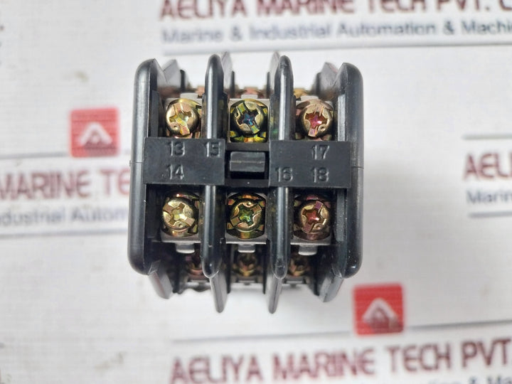 Fuji Electric Src50-2U/X (4A2B)/ Src 50-3Fs/X Auxiliary Relay W/ Coil F01265034