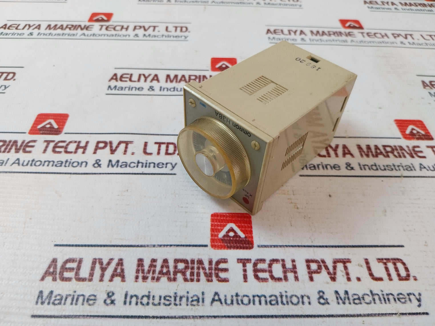 Omron H3Ba-8 Timer Relay Module 0-10 Min 100/110/120Vac 50/60Hz