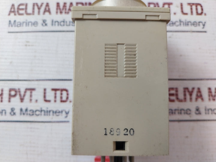 Omron H3Ba-8 Timer Relay Module 0-10 Min 100/110/120Vac 50/60Hz