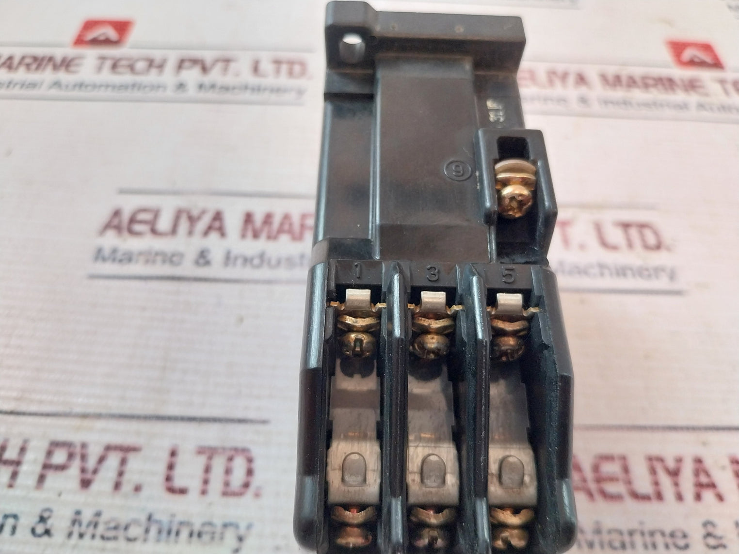 Fuji Electric SRC50-2U/X (3A3B) Electric Magnetic Contactor F01265044