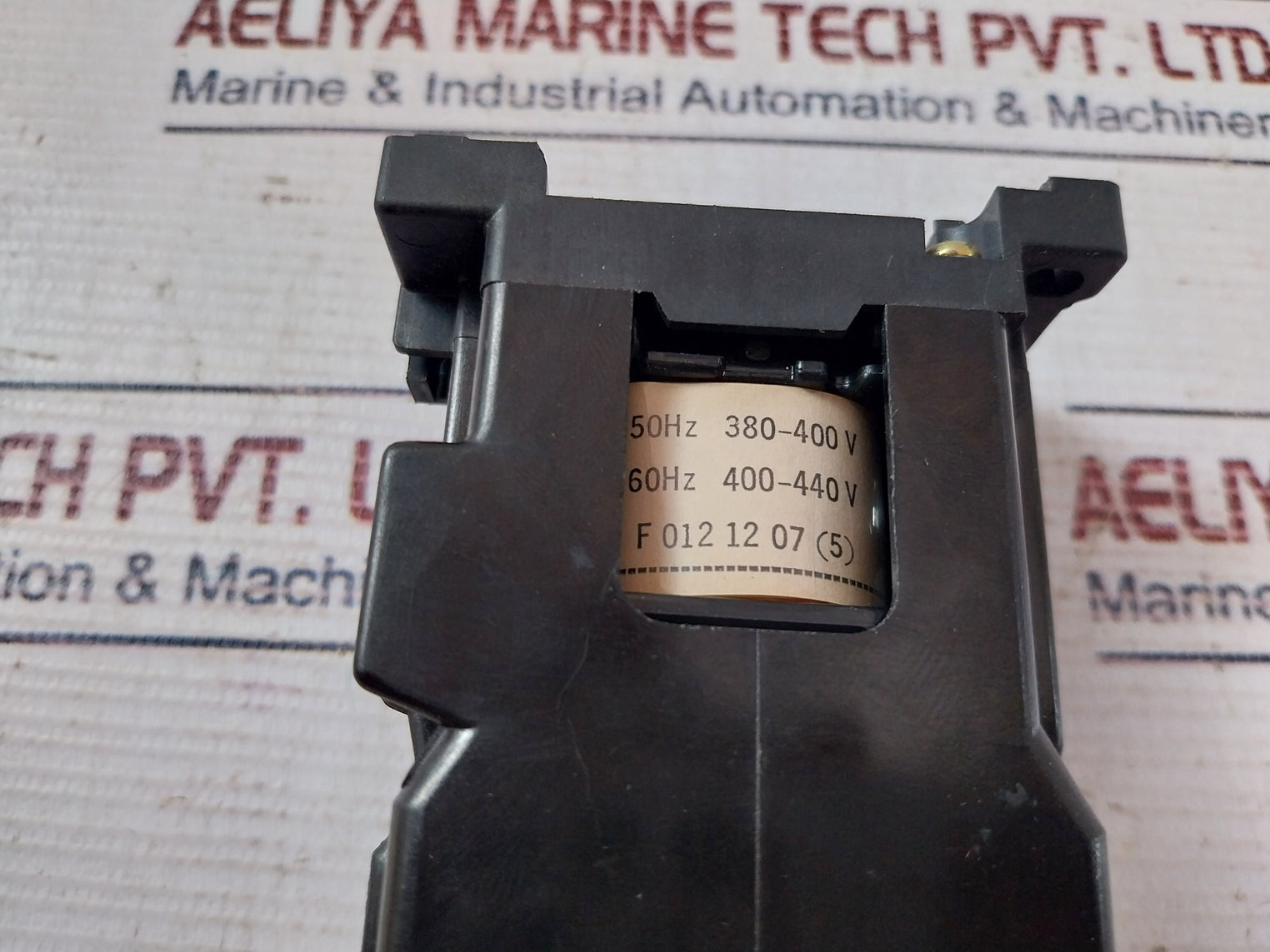 Fuji Electric SRC50-2U/X (3A3B) Electric Magnetic Contactor F01265044