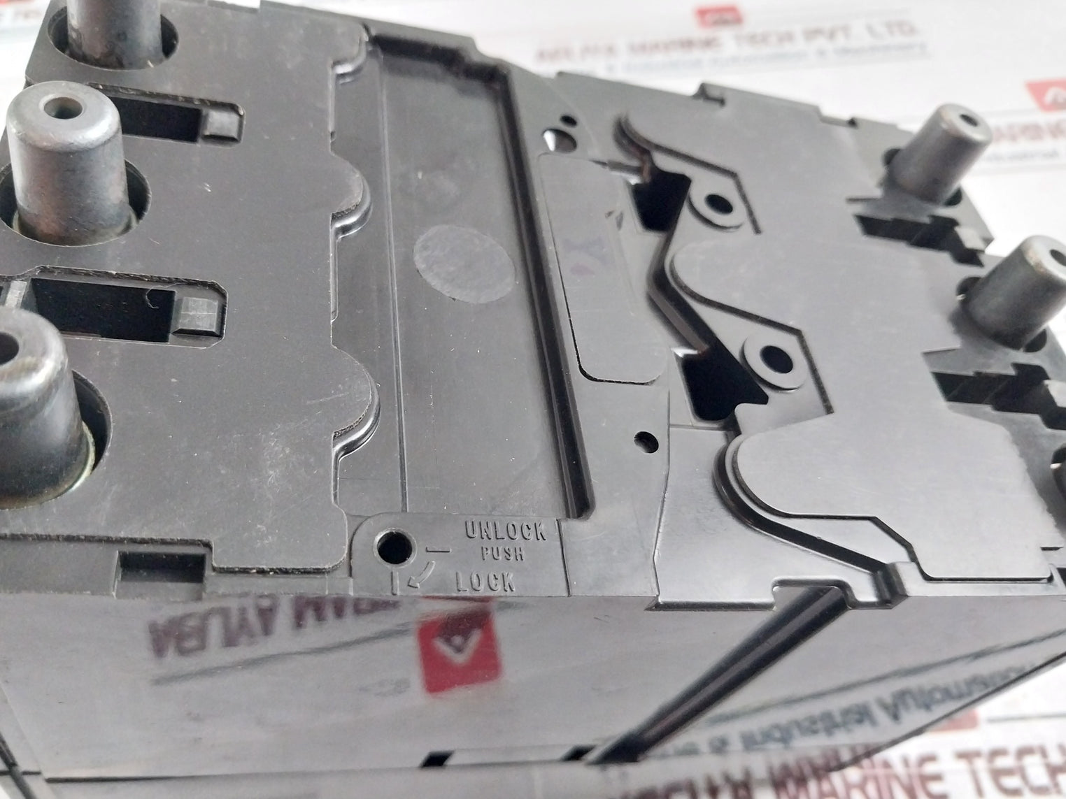 Terasaki XH225NS 3 Pole Circuit Breaker 150A 690VAC 50~60Hz