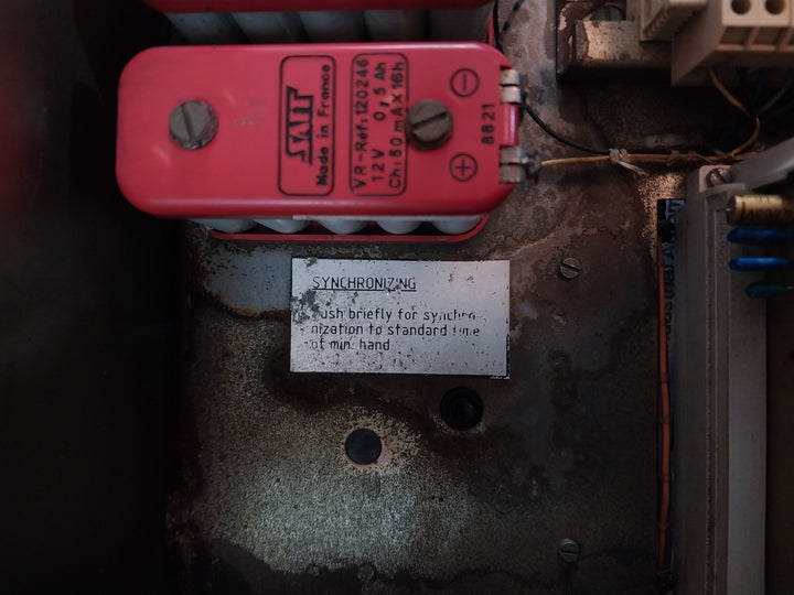 Semco Type M9C Power Supply With Battery Charge