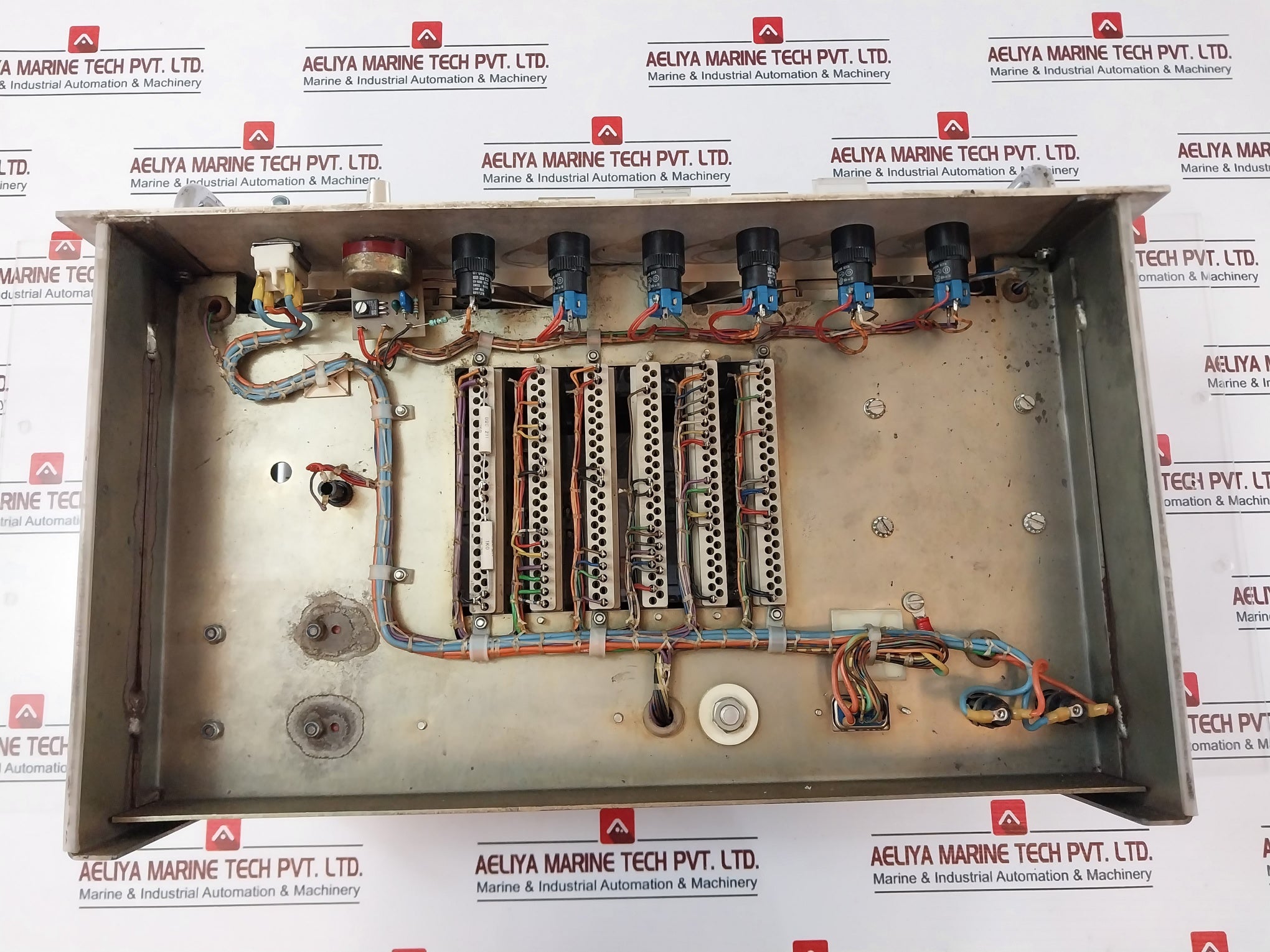 Semco Type M9C Power Supply With Battery Charge