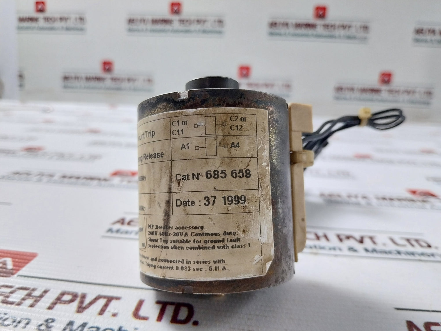 Merlin Gerin 685 658 Mx-a Shunt Trip Xf-e Closing Release Circuit Breaker 240v