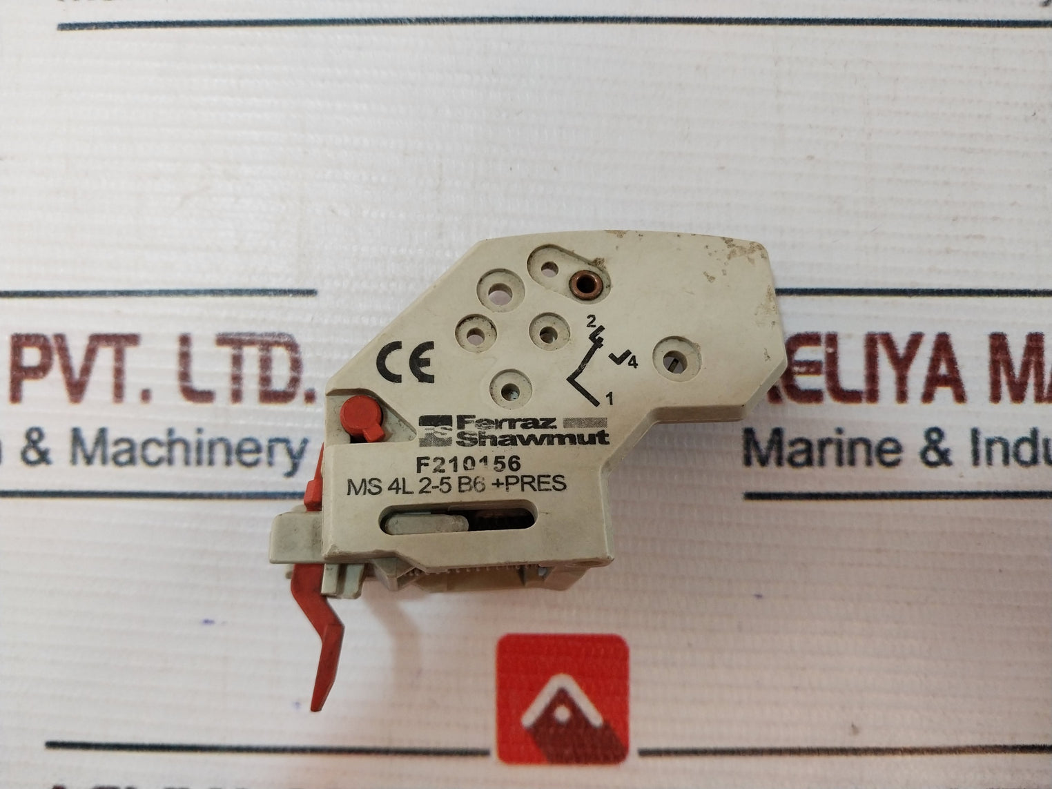 Ferraz Shawmut F210156 Fuse Switch Disconnectors 125.250Vac 10.1A 1/2Hp