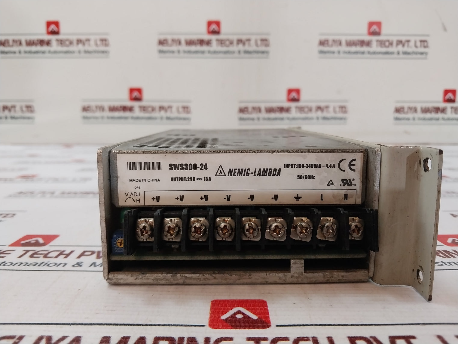 Nemic-lambda Sws300-24 Power Supply 4.4A 100-240Vac 50/60Hz