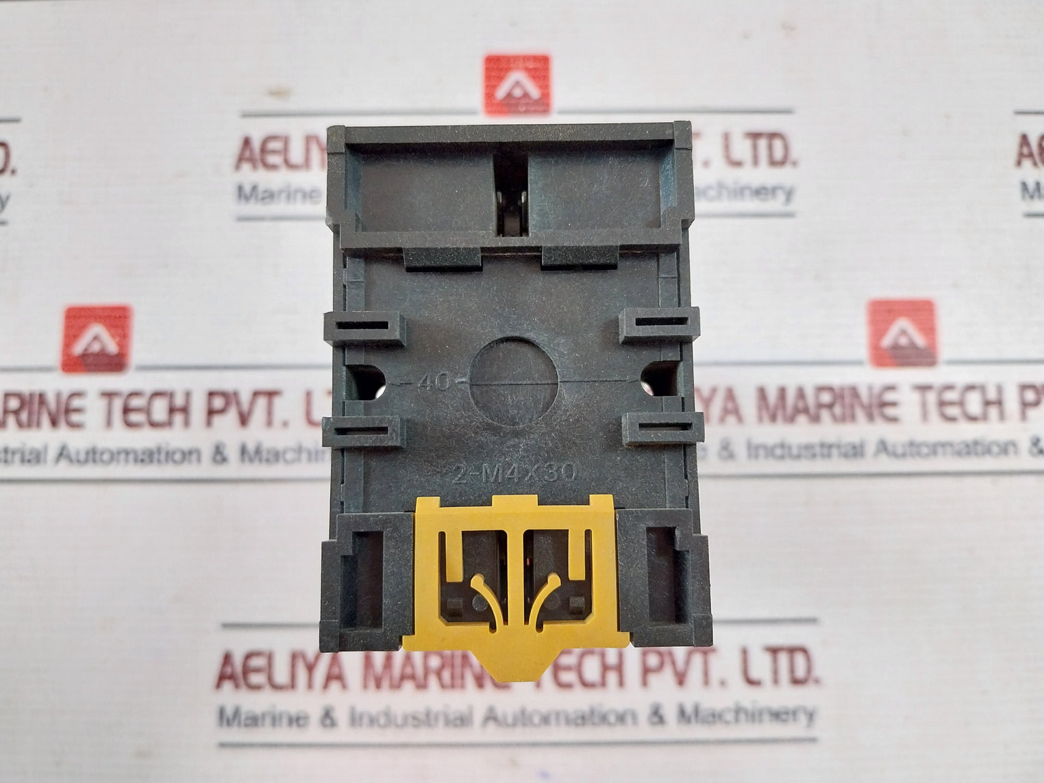 Omron H3Ba-n Timer With Base 0-3 Sec 24Vdc