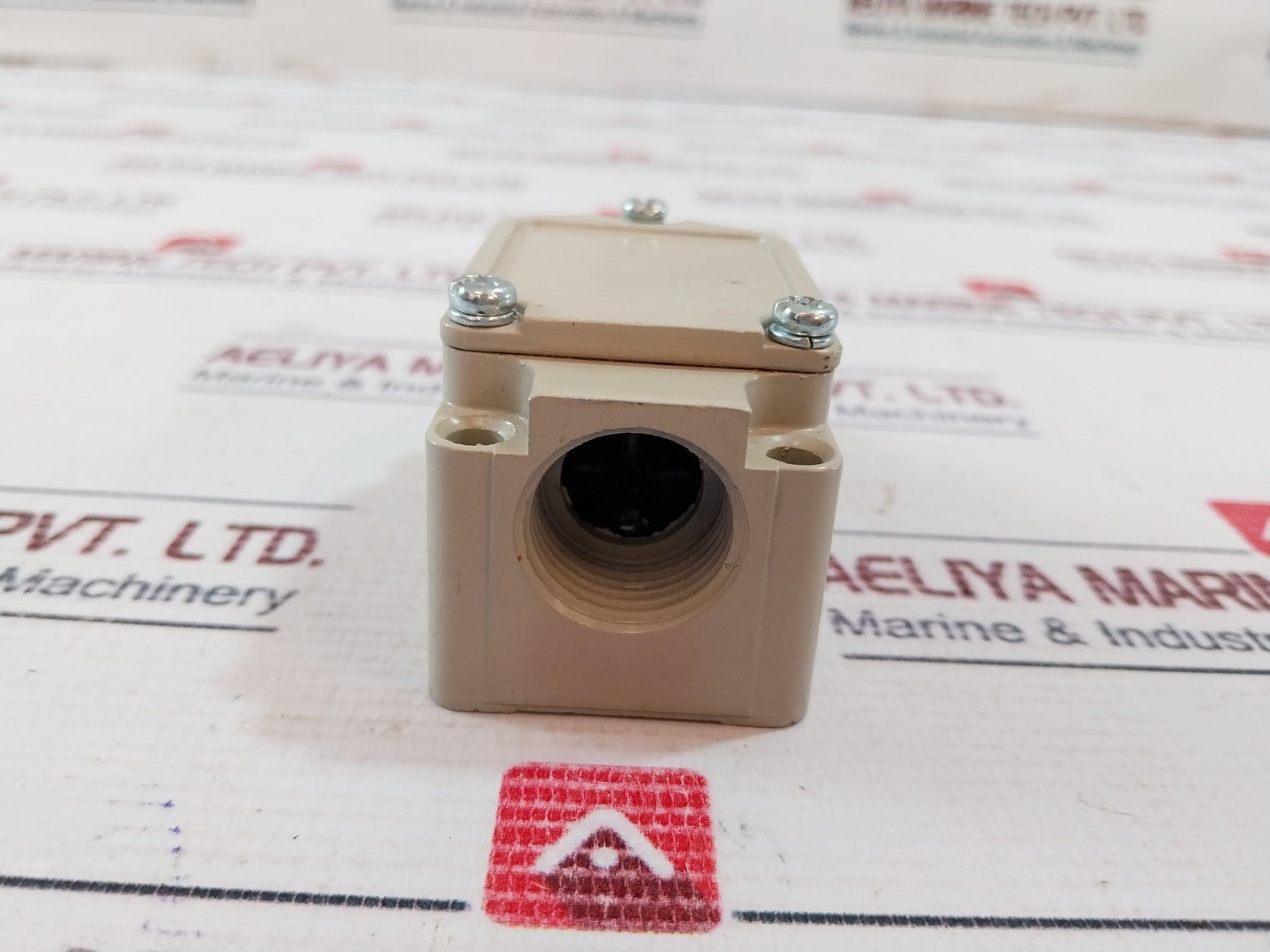 Omron Nema A600 Limit Switch 2A 250Vac 3, 4And 13