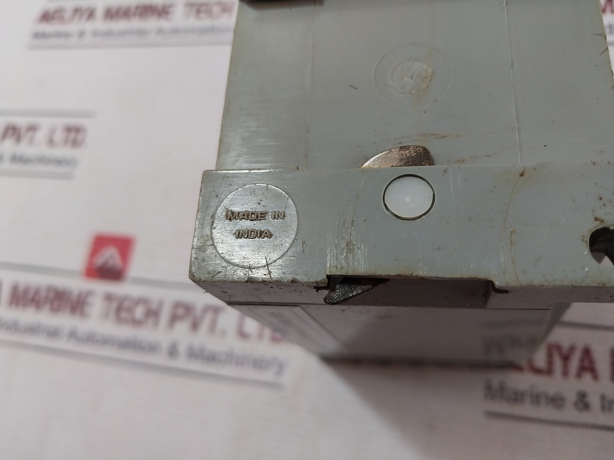 Lectrotek  Eltran-cti Voltage Transducer 240Vac 50Hz