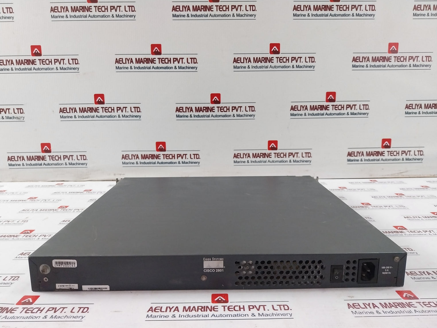 Cisco 2801 Integrated Services Router 100-240V 5A 50/60 Hz