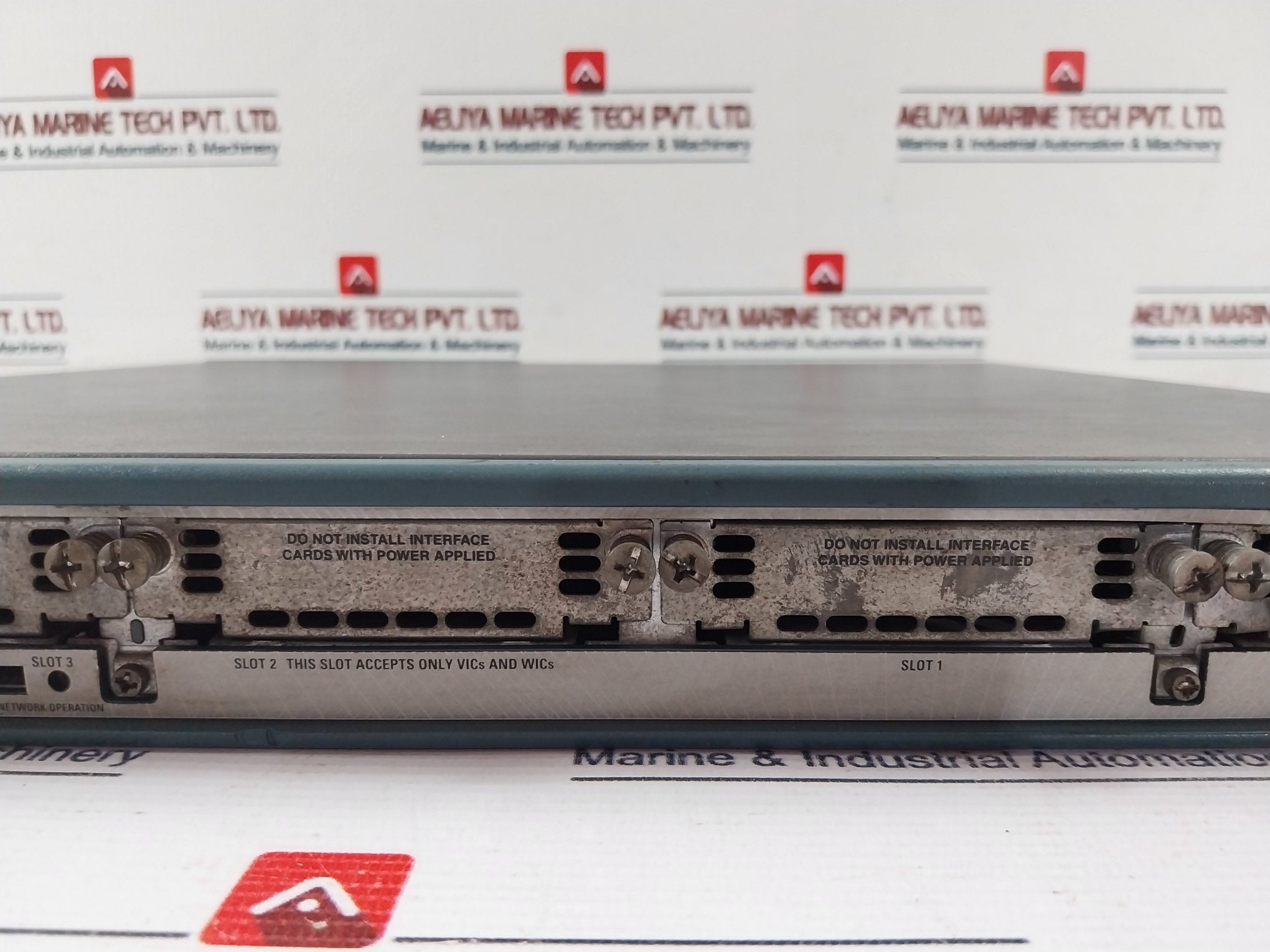 Cisco 2801 Integrated Services Router 100-240V 5A 50/60 Hz