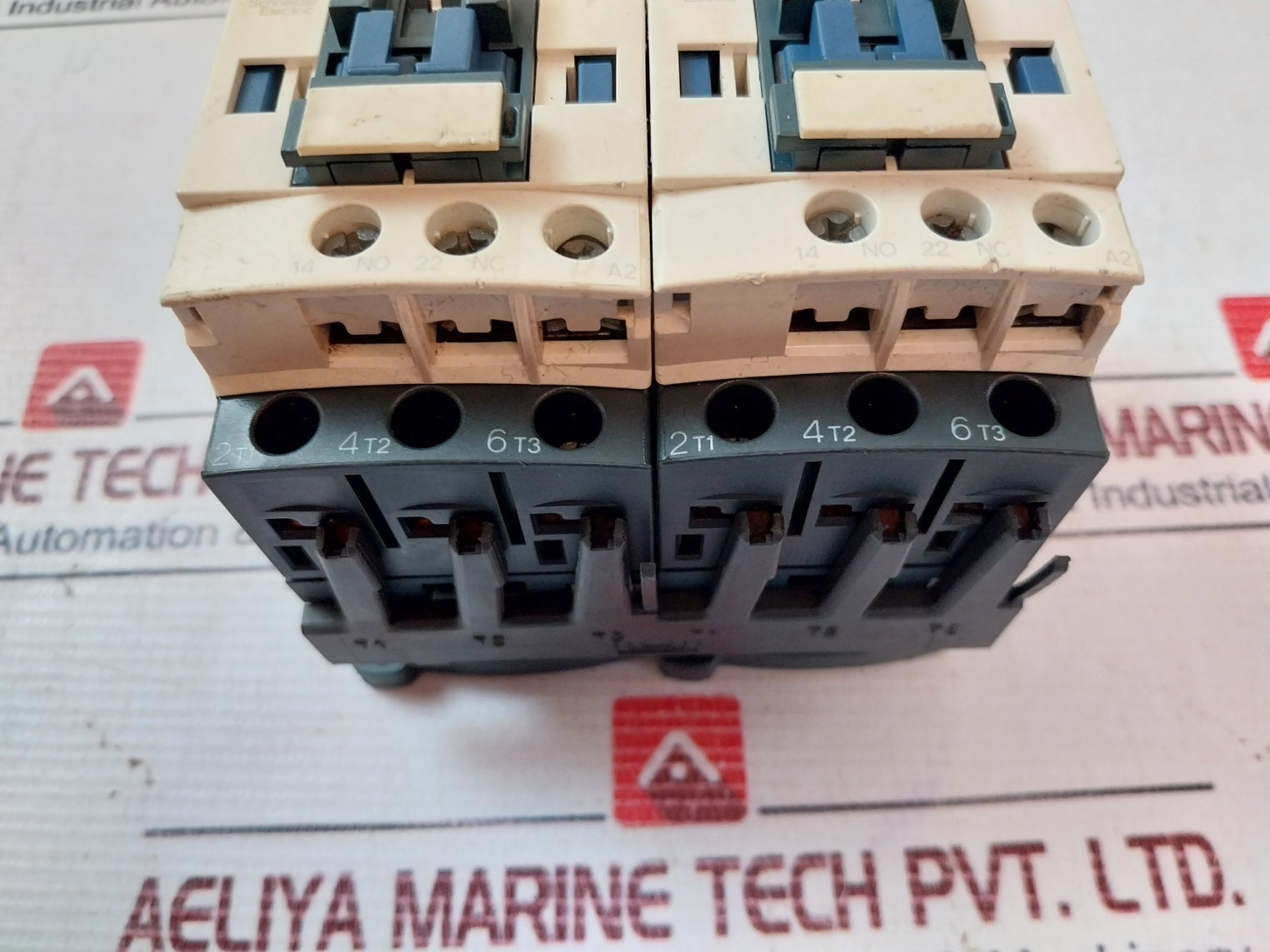 Schneider Electric LC1D12 Contactor 25A 690V 50/60Hz