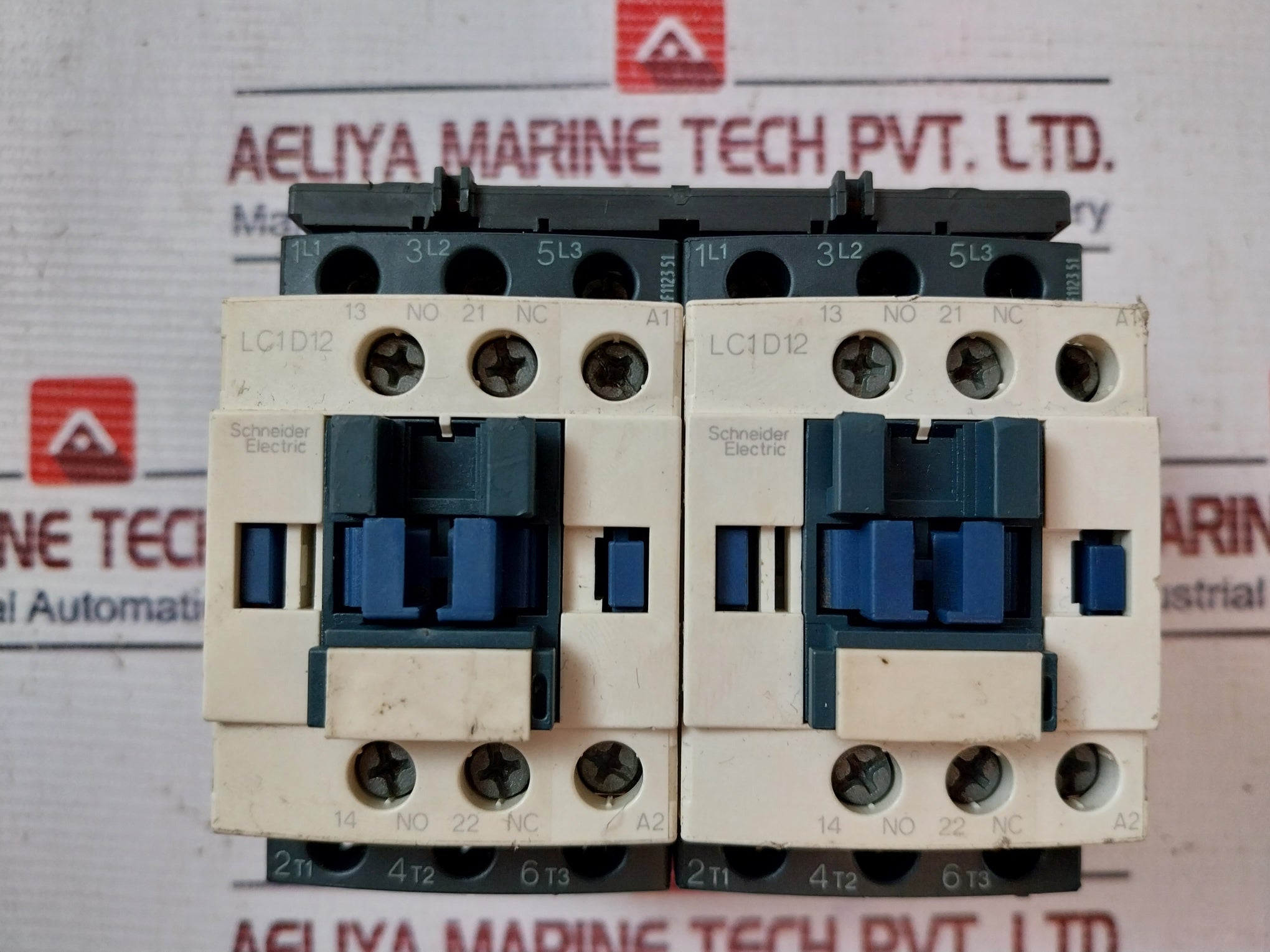Schneider Electric LC1D12 Contactor 25A 690V 50/60Hz